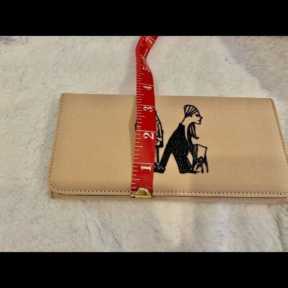 NWT Trifold Wallet - Picture 4 of 10